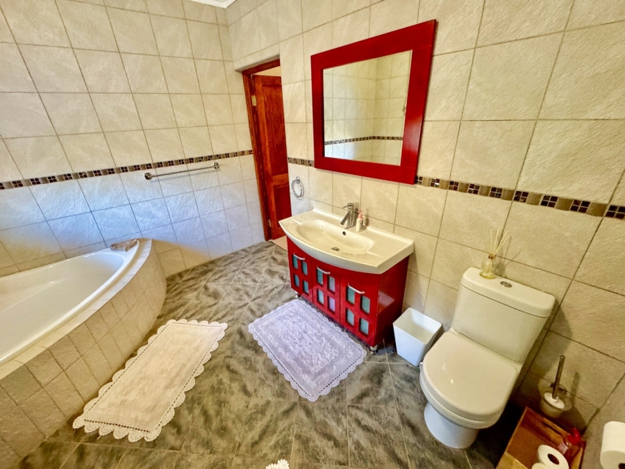 3 Bedroom Property for Sale in Tuscany Ridge North West